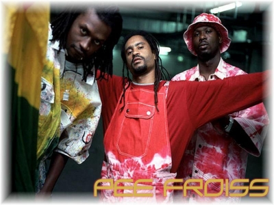 pee froiss